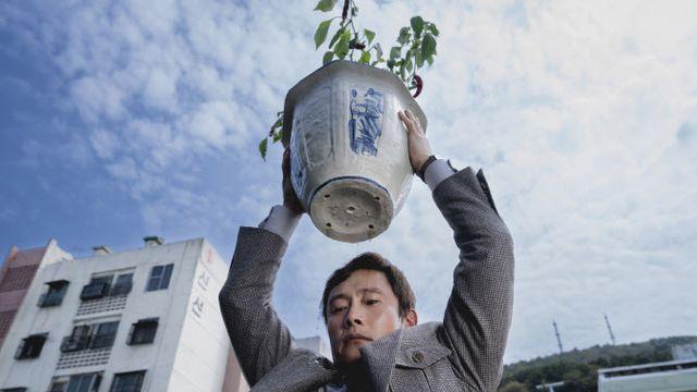 '어쩔수가없다' 박찬욱표 필사의 생존극…