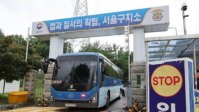 서울구치소 교도관 '독방거래' 뒷돈 의혹…경찰 압수수색(종합)
