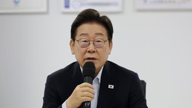 李, 참모들과 대미 협상 방안 논의…
