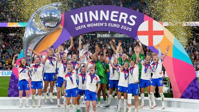 잉글랜드 여자축구, 승부차기 끝에 스페인 꺾고 유로 2연패