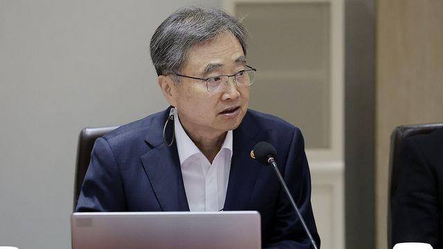한중 외교장관 통화…관계 발전 공감대 재확인 관측