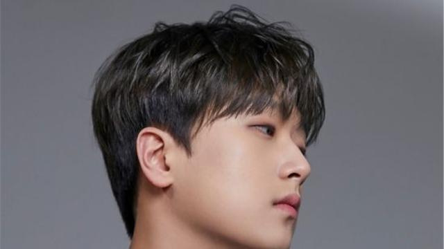 '찬또배기' 이찬원, 180주 연속 아이돌차트 평점랭킹 TOP2