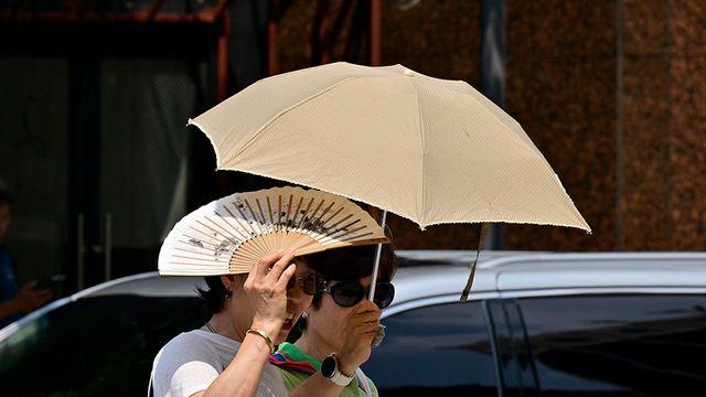 [날씨] 숨 막히는 폭염 언제 끝나나...'8호·9호 태풍' 예상경로는?