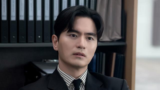 FM 이진욱·MZ정채연 어때? 8월 2일 첫방 (에스콰이어)