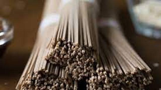 수제 기계 냉면.