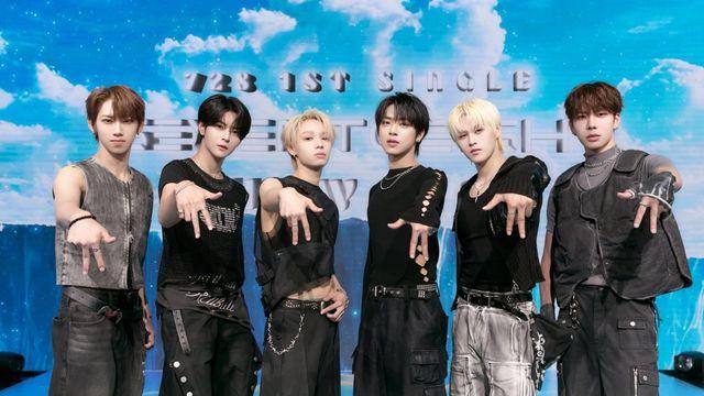 프리미어 리그 된 K팝, 전원 외국인 아이돌 ‘세븐투에잇’ 출사표