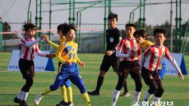 '축구 꿈나무들의 향연' JeKiss 제주컵 국제대회 1일 킥오프