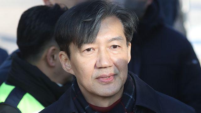감옥서 책 쓴 조국 “윤석열 전 대통령 본색 꿰뚫지 못해 자책”