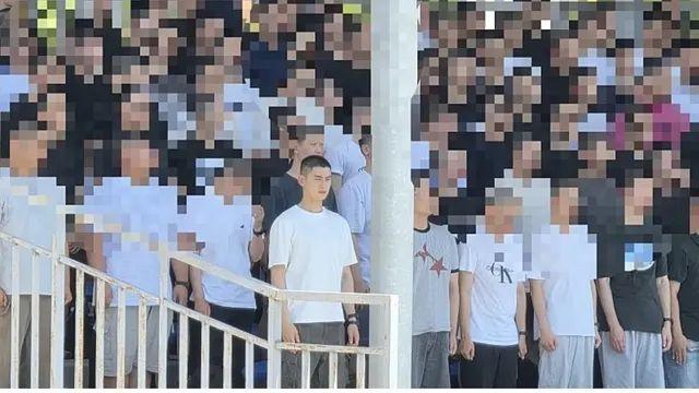 아들 입대한 부모님이 올린 사진,,