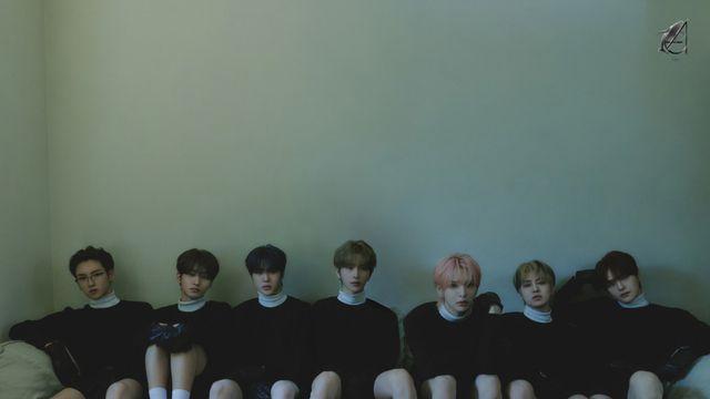 이펙스, 수화 퍼포먼스로 풀어낸 이별... 정규 3집 ‘글로벌 호평’