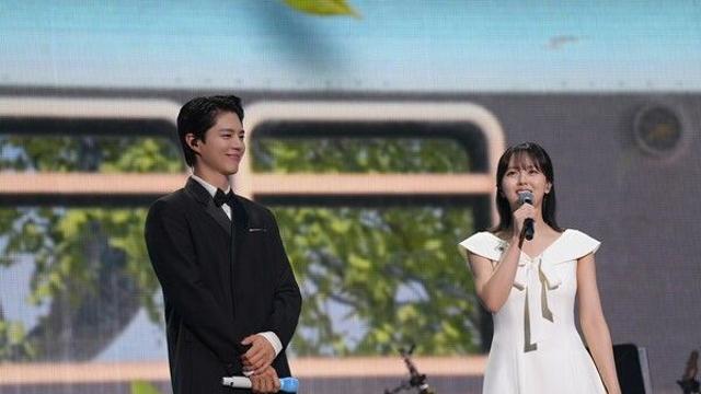 박보검, 日 요코하마 팬미팅 2만 명 집결…김소현까지 ‘깜짝 등장’