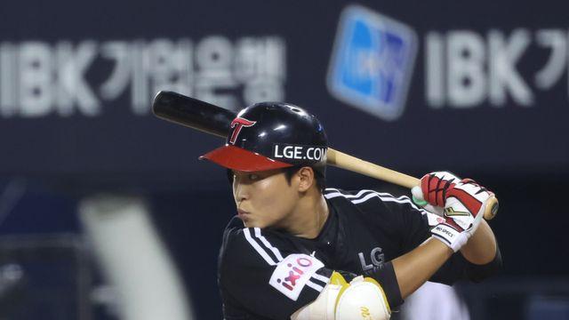 2군 안 내리길 잘했네...'대타 타율 0.667' 투지와 해결사 본능 갖춘 LG 겁 없는 신인