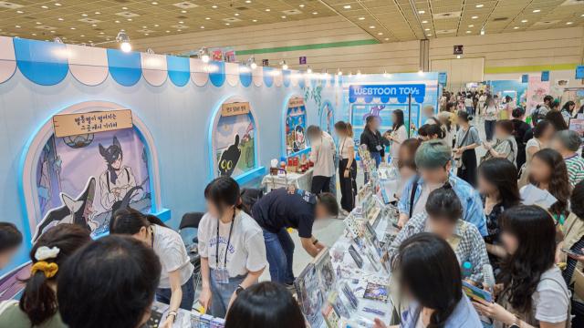 카카오웹툰, 서일페서 캐릭터IP 굿즈 매진 행렬