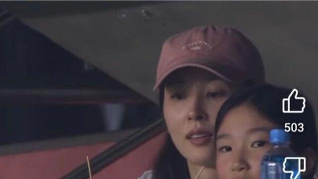 기성용♥한혜진 딸 시온 양, 엄마 아빠 '반반 닮은' 인형 비주얼 공개