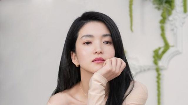 김태리, 무장해제 시키는 고혹적 비주얼…감탄 부르는 아우라