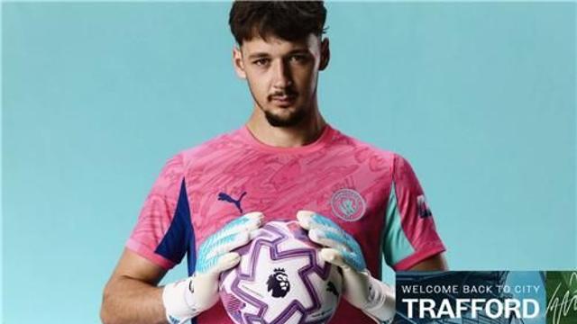 GK 트래퍼드, 2년 만에 맨시티 복귀…575억 이적료 신기록