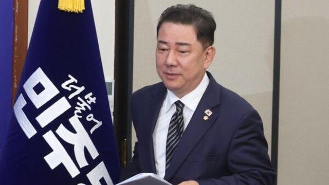 김병기 