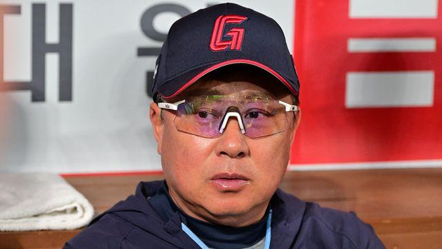 33년 만에 대권 도전? 롯데 드디어 감 잡았나…김태형 감독 '무조건 총력전' 선언→'우승 청부사' 승부수 시선집중 [사직 현장]