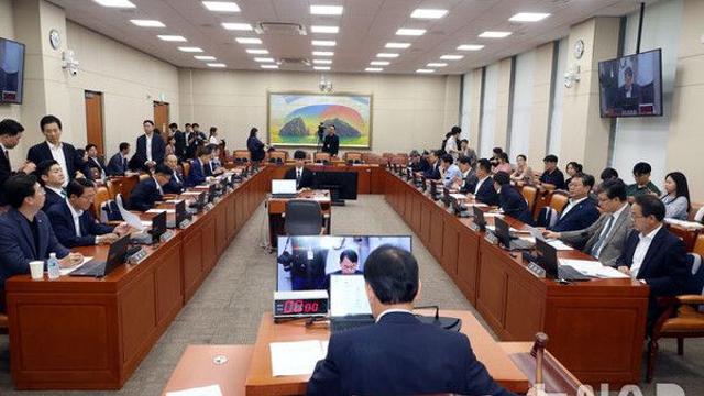 국회 정무위, 100조원 규모 '첨단산업기금' 조성 산은법 개정안 통과