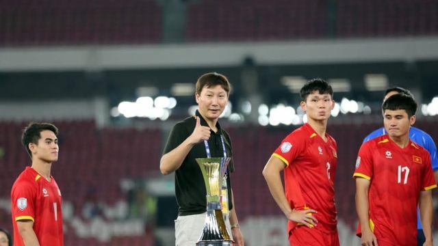 김상식 감독의 베트남 U-23, 아세안챔피언십 3연패 위업…최초 역사도 썼다
