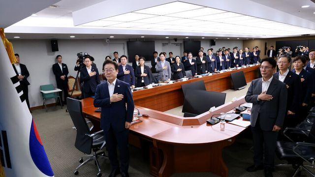 李 “실용 시장주의 정부 될 것”...100조 국민펀드·경제형벌 합리화·배임죄 제도 개선 등