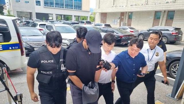 '고객 집서 강도질' 포천농협 직원 구속…증거인멸·도망염려(종합)