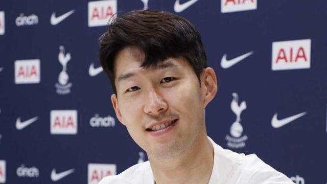 '리빙 레전드' 손흥민, 토트넘 새 계약서 사인 '종신각' 보인다…