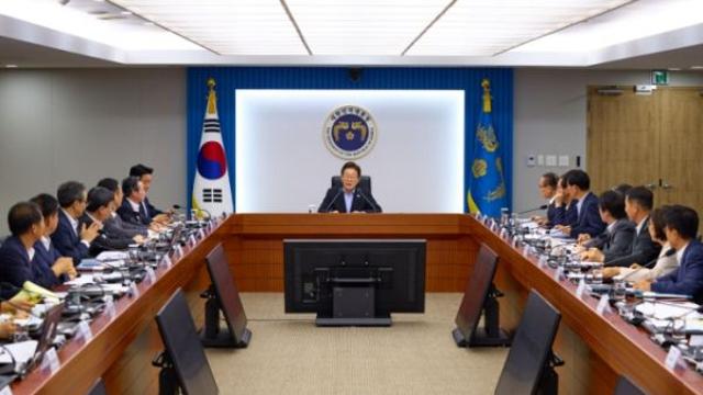 이재명 대통령 “국익 중심의 실용 외교로 대외 파고 슬기롭게 넘어야”