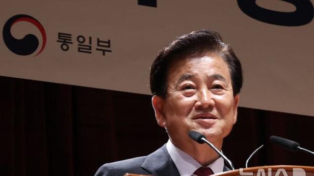 통일부, 대북접촉 제한 내부지침 폐기…정동영 