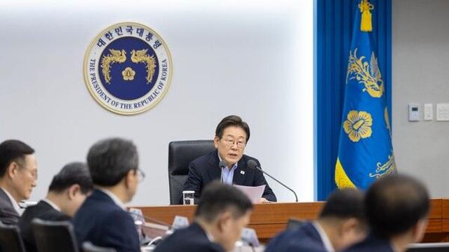 이재명 대통령 “전기화 시대 주도…전남, 차세대 전력망 시범기지로 육성”