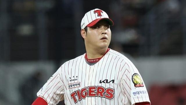 'KIA 2연패 청부사?' 0이닝 강판 치욕+충격 악송구…'ERA 5.02 폭등' 예비 FA 셋업맨 어쩌나 [광주 현장]