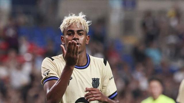 역시 메시 후계자…야말, 韓 축구 팬들 앞에서 골 '쾅쾅'