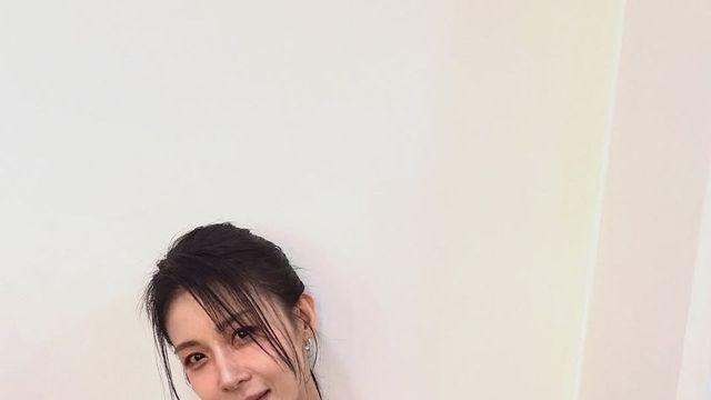 ‘영원한 스타일 퀸’ 하지원, 여름을 지배한 미니멀 크롭탑룩