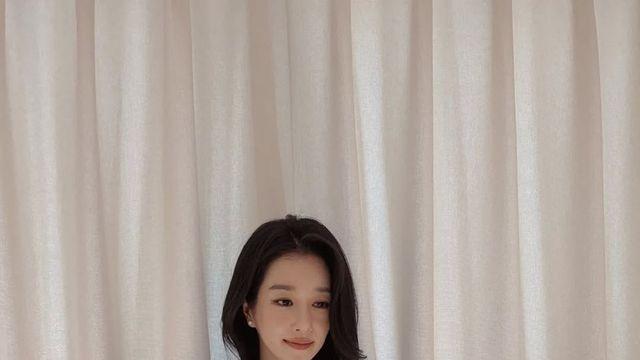 ‘미스터리 퀸’ 서예지, 라벤더로 그린 여름 페미닌 무드