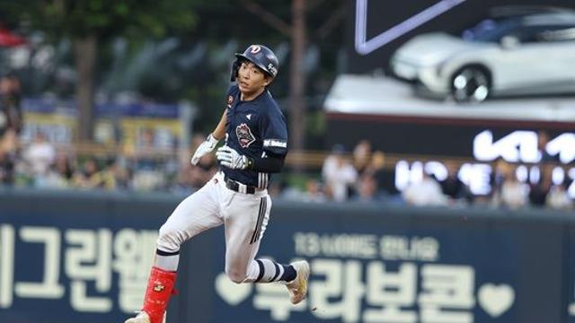 '78억 거포' 이대로 외면? 한때 초대형 트레이드 주인공, 1루 주전 차지하나 