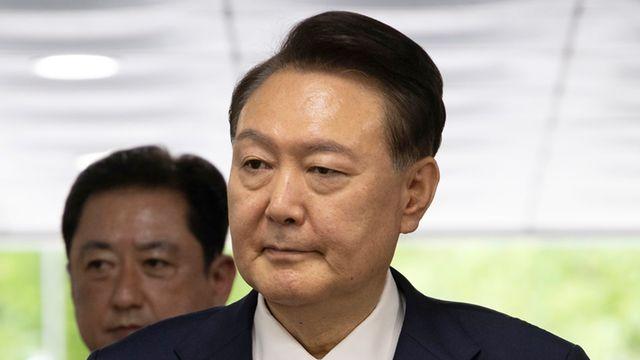 [속보] '소환 불응' 윤석열 전 대통령 체포영장 발부