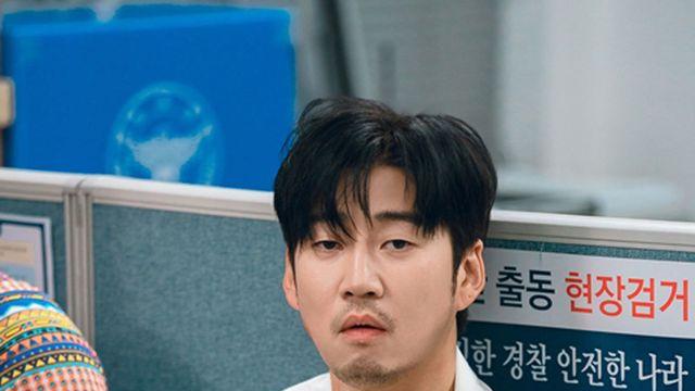 윤계상, 수갑 차고 경찰서에서 포착 (트라이)