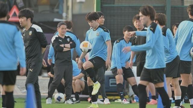'전세기에 전담 요리사까지' J리그 전폭적 지원, ACLE 준우승 만들었다…가와사키 관계자 