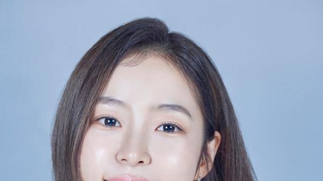 홍자, 아츠로와 독점 에이전시 계약…홀로서기 본격화