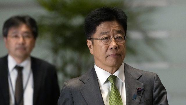 日재무상, 엔화 약세에 