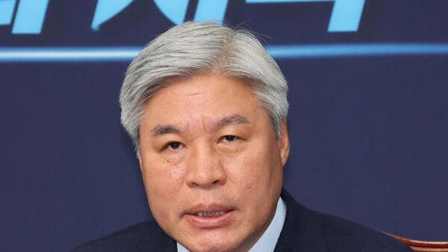 조국혁신당, 법무행정관 신설법 당론 추진…