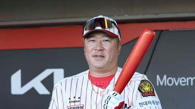 쉬자고 해도 안 쉰다는 '41세 4번 타자'…
