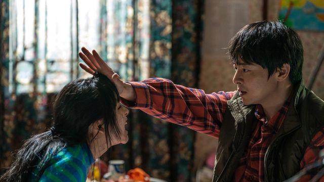 [주말극장가] '좀비딸' 본격 흥행몰이…예매율 선두