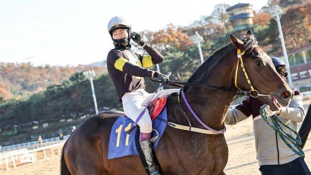 극한의 자기 관리 요하는 체중… 기수들의 화려한 질주 이면에 숨은 고통