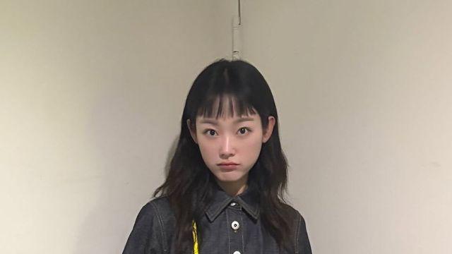 이유미, 짧은 뱅 앞머리로 발랄함 UP! 단정함과 개성을 동시에 잡는 그녀만의 스타일링 공식
