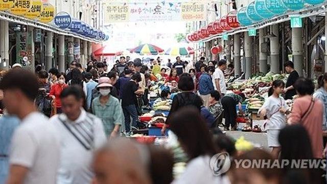 경남 전통시장 12곳, 농축산물 구매비용 상품권으로 환급