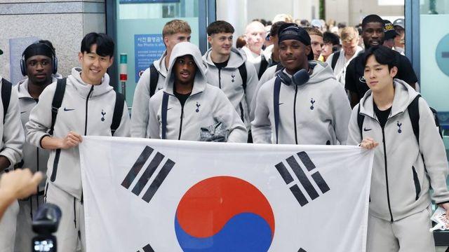 토트넘 입국