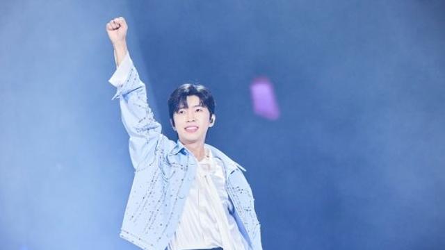 임영웅 팬클럽 '인천 웅's 사랑방', 학산나눔재단에 300만 원 전달…데뷔 9주년 기념