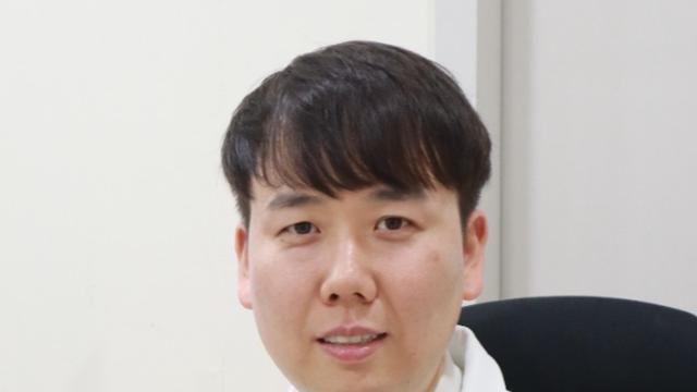 [칼럼] 관절염, 통증 심하면 인공관절 고려해야