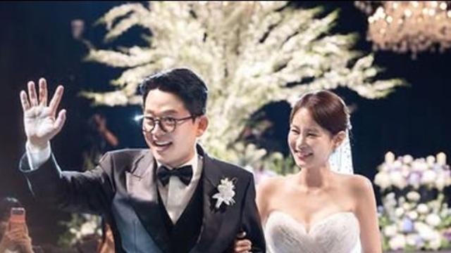김준호♥김지민 '식대만 2억' 결혼식 …신기루 